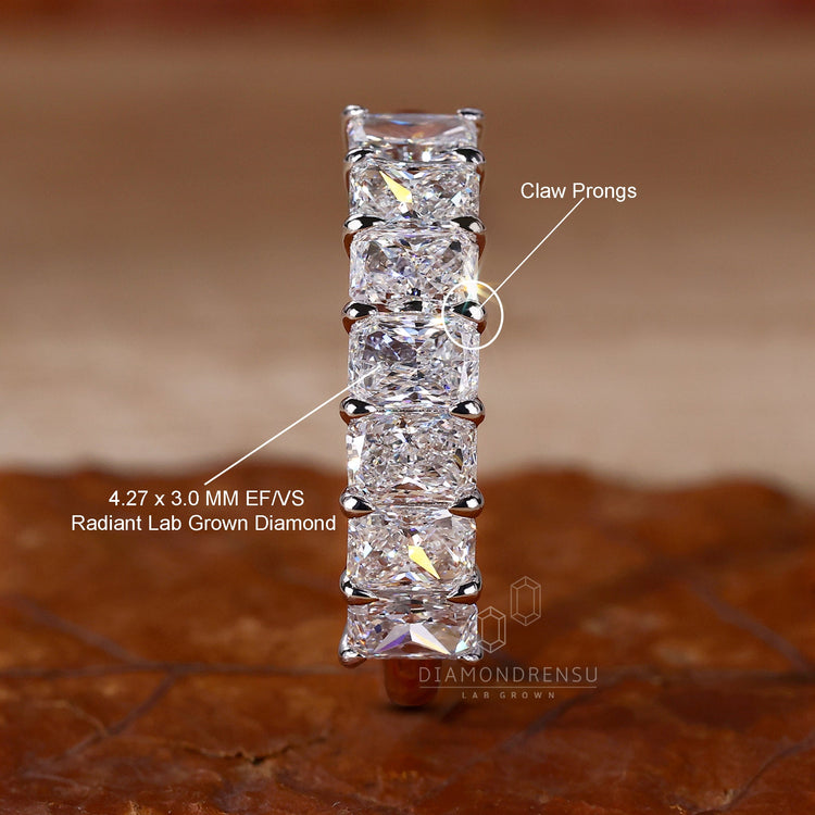 custom engagement rings
