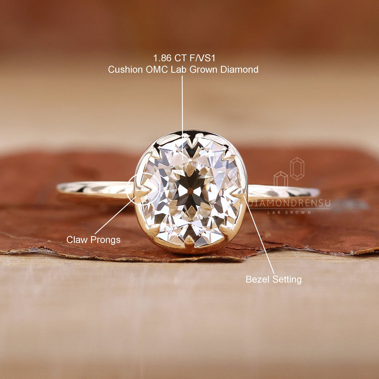 custom engagement ring