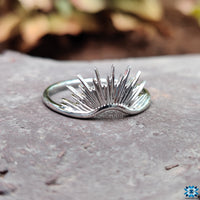 curvey wedding band - diamondrensu