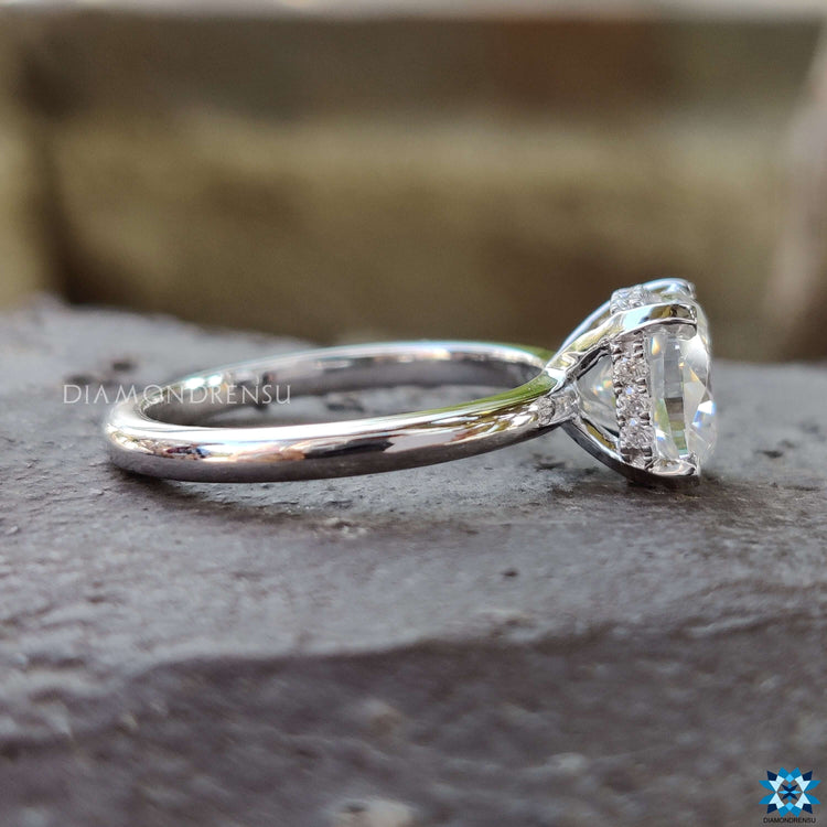 white gold ring - diamondrensu