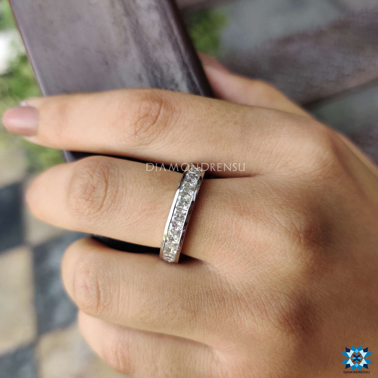 princess cut moissanite - diamondrensu