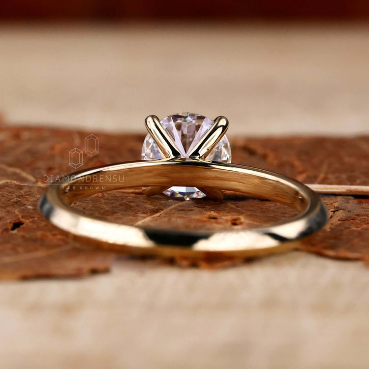 Round Cut Lab-Grown Diamond Solitaire Ring 0.9 CT