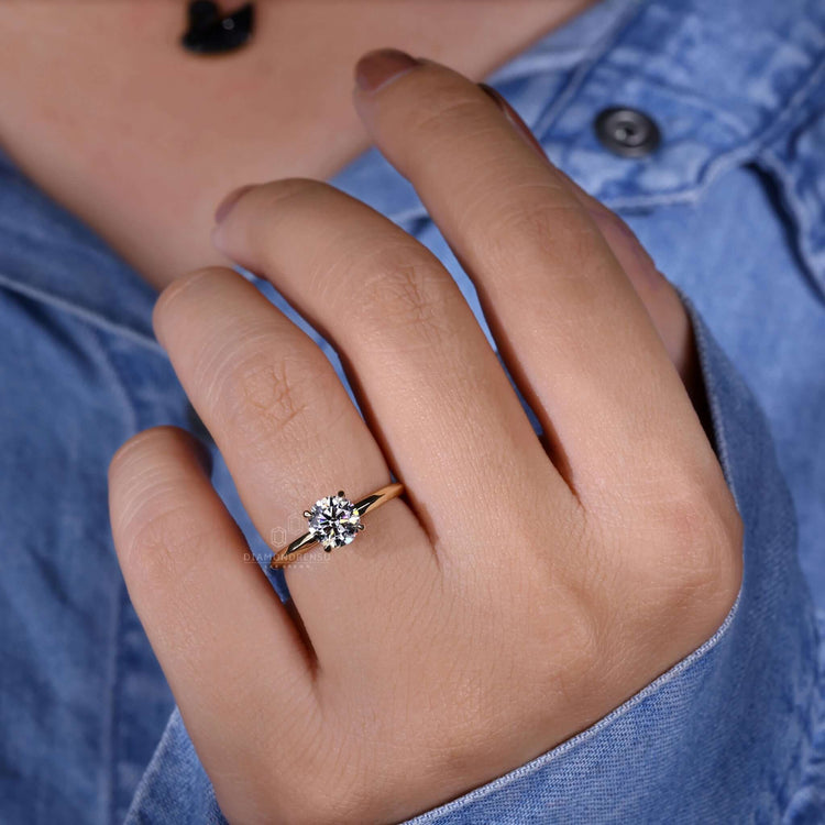 Round Cut Lab-Grown Diamond Solitaire Ring 0.9 CT