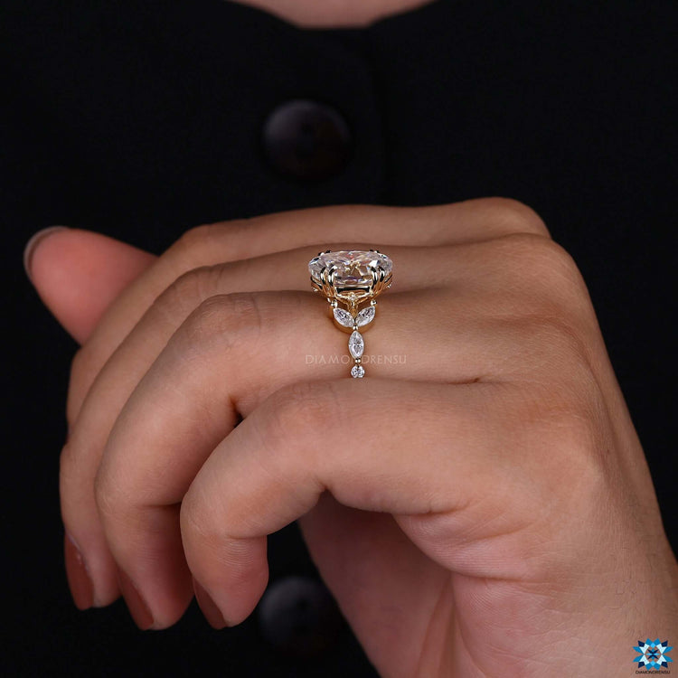 vintage style moissanite engagement ring